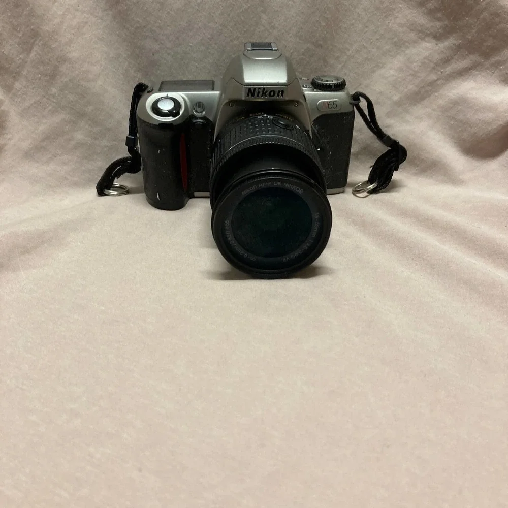 NIKON N65 Film camera